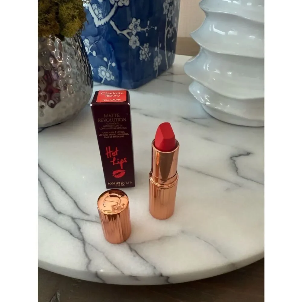 Charlotte Tilbury HOT LIPS in CARINA'S LOVE